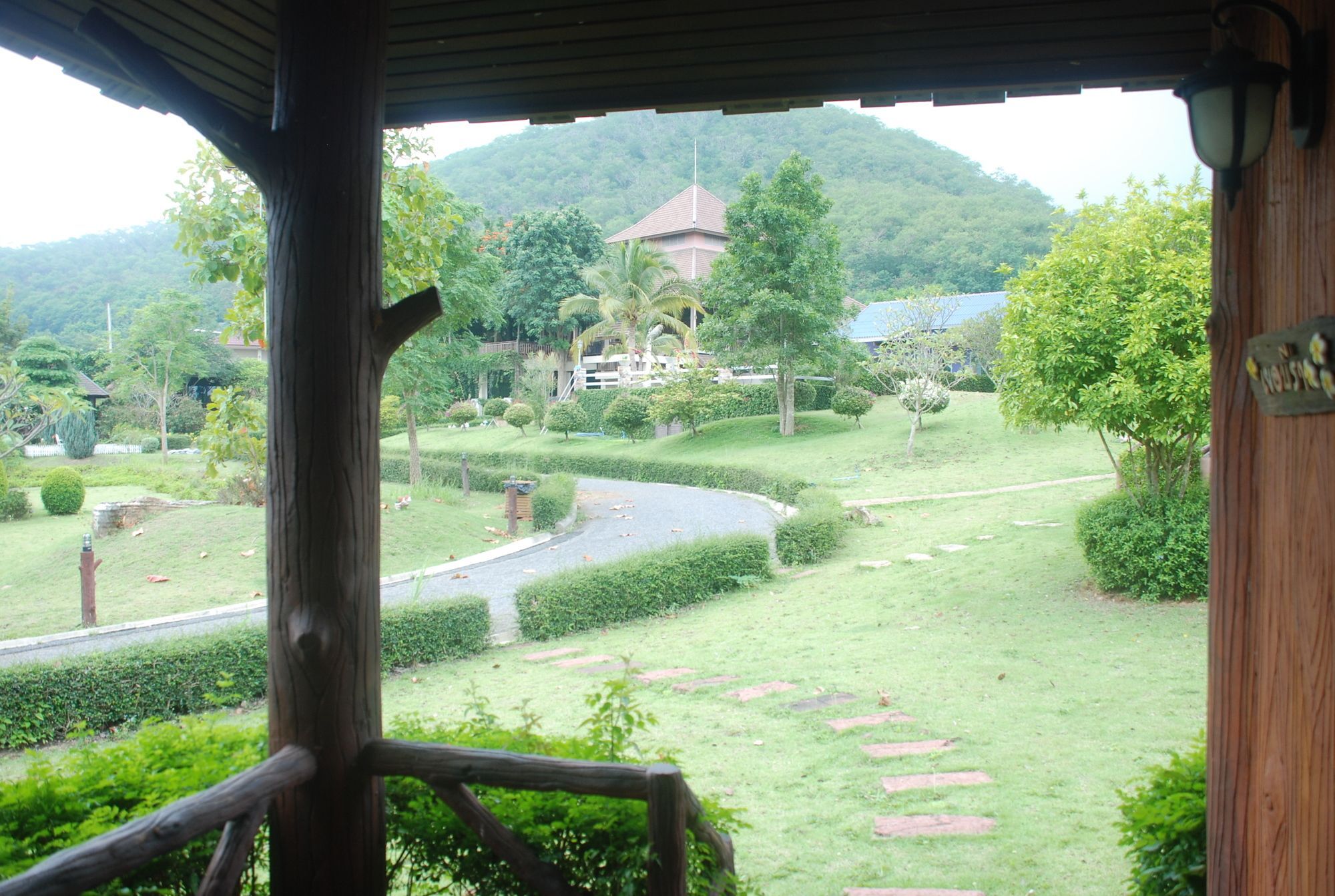 Phureenun Resort Pakchong Luaran gambar